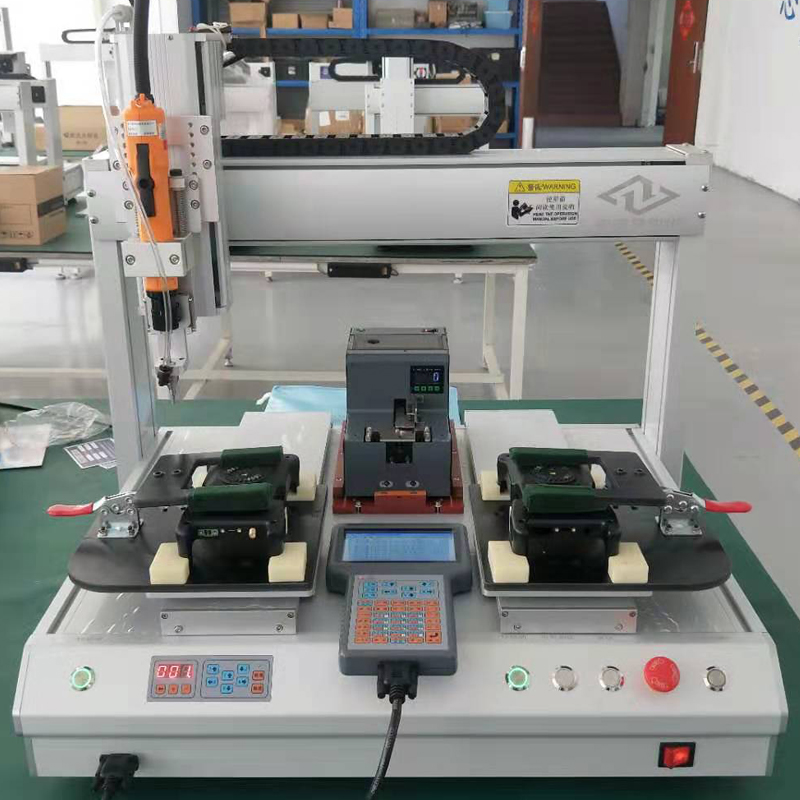 自动锁固螺丝机